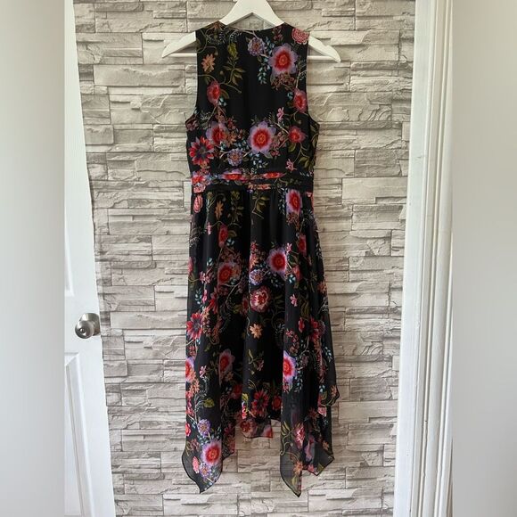 I.N.C || Multicolor Floral Handkerchief Hem Vneck Midi Dress SZ 4P - Picture 3 of 13